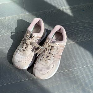 New balance 574 mauve sneakers worn once no box